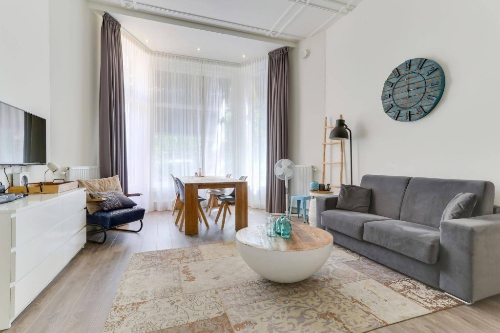 Фото Hotel Oranjestaete