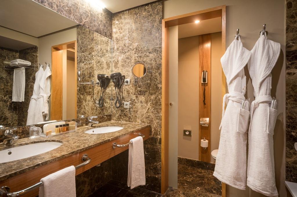 Фото Arrecife Gran Hotel & SPA