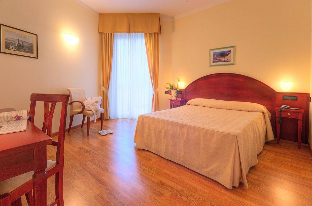 Фото Recina Hotel