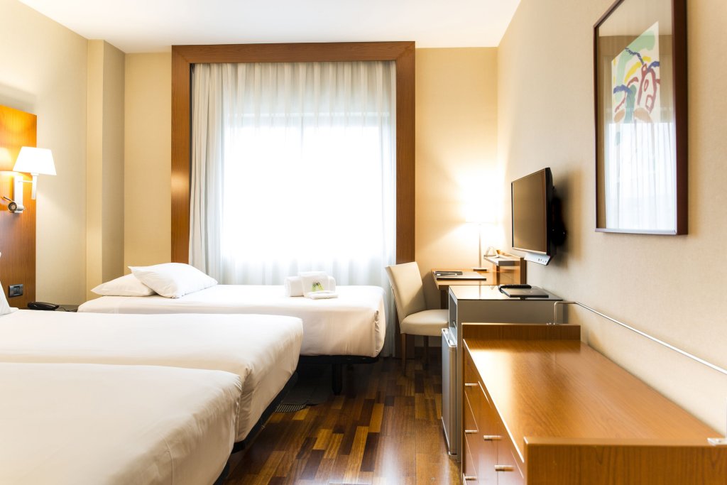 Фото Hotel Sercotel Ab Rivas