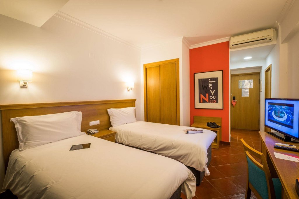 Фото Stay Hotel Faro Centro