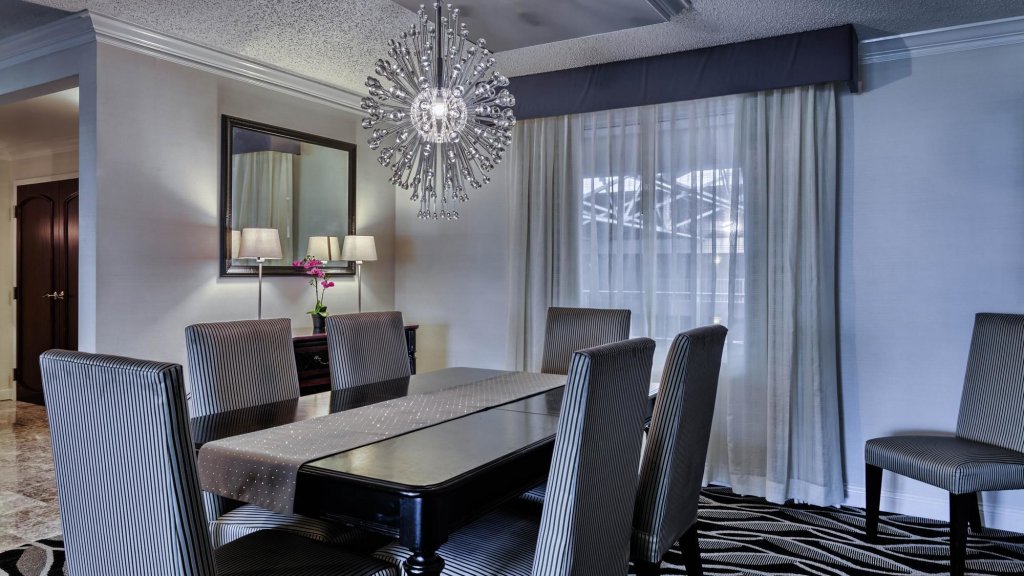 Фото Embassy Suites by Hilton Cincinnati RiverCenter