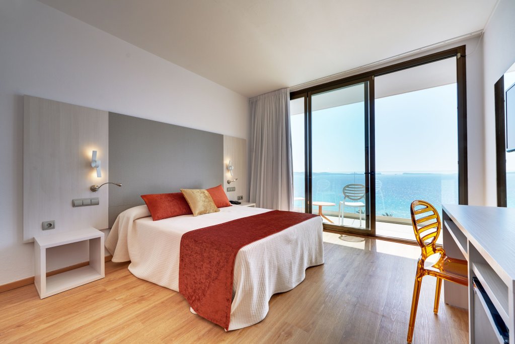 Фото Hotel Abrat