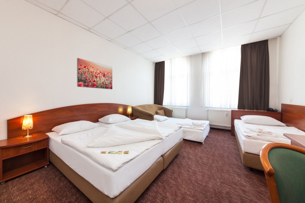 Фото Novum Hotel Hamburg Stadtzentrum