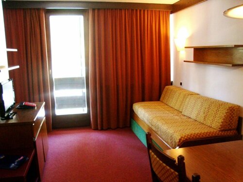 Внешний вид отеля Ambiez Residencehotel в Пинцоле, фото 4