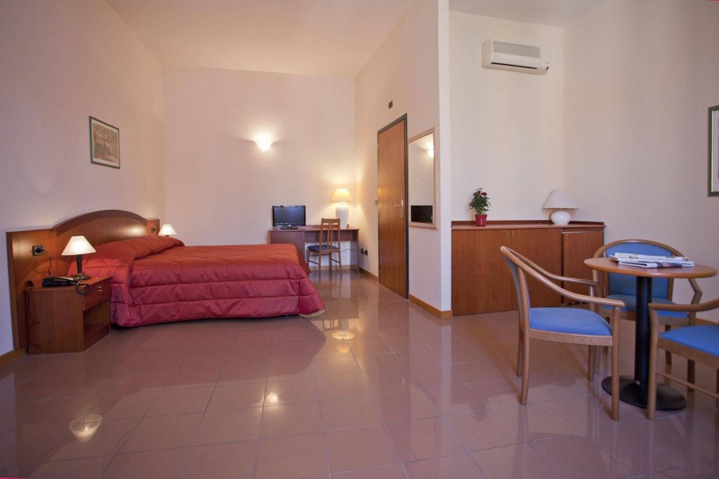 Фото Hotel Cavour