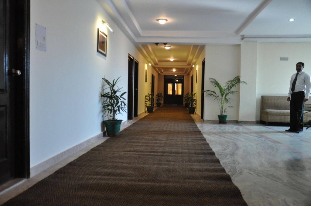 Фото Hotel Krishna Sagar Nh24