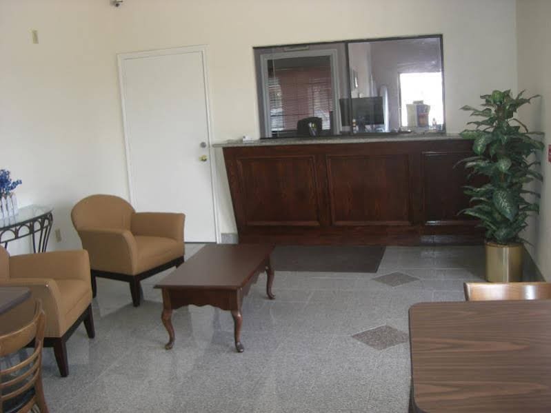 Фото Regency Inn And Suites Galena