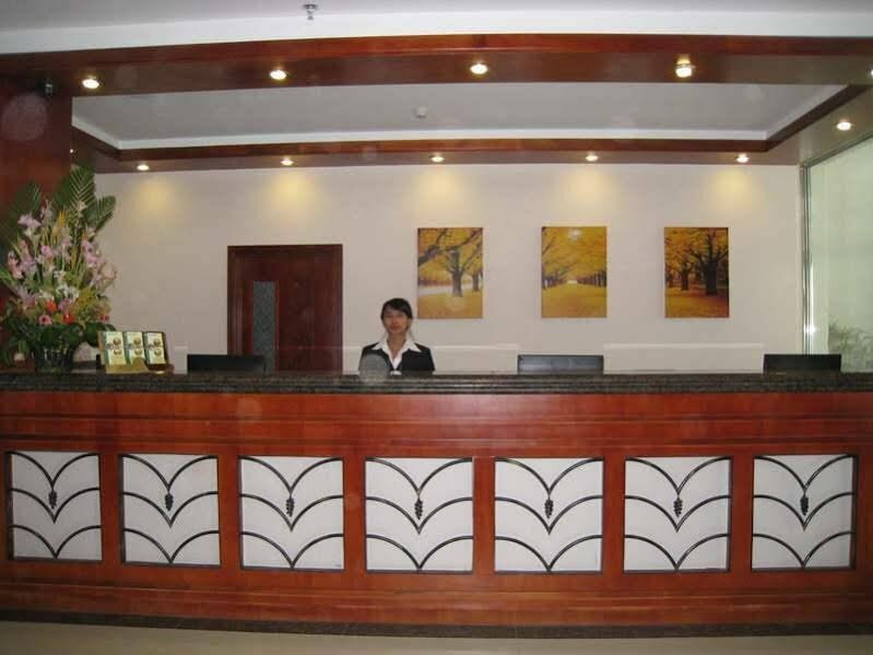 Гостиница GreenTree Inn Harbin Railyway Station Haicheng Street Express Hotel в Харбине
