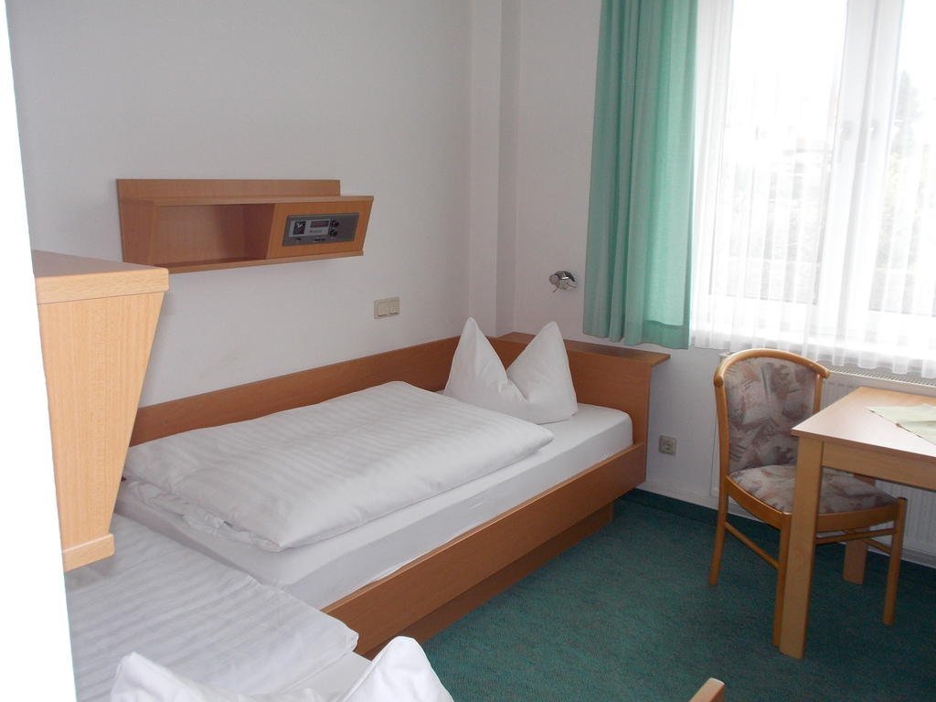 Фото Hotel Zum Sportforum