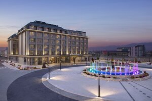 отель DoubleTree by Hilton Skopje