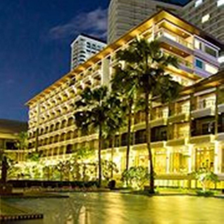 Фото Welcome World Beachfront Resort