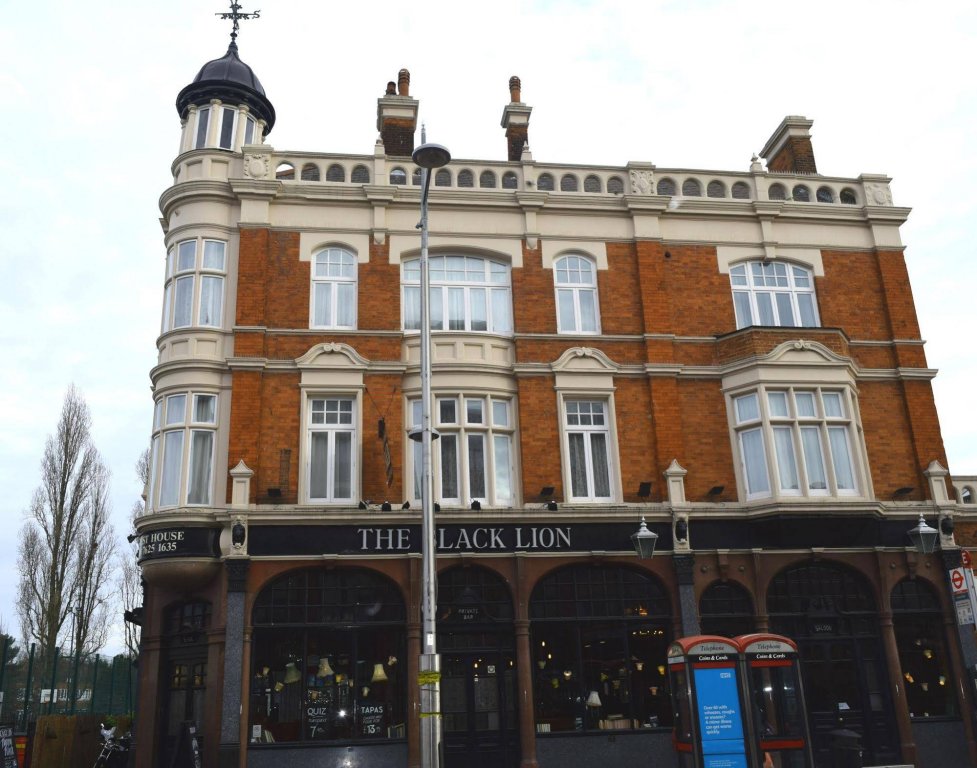 Фото отеля 1