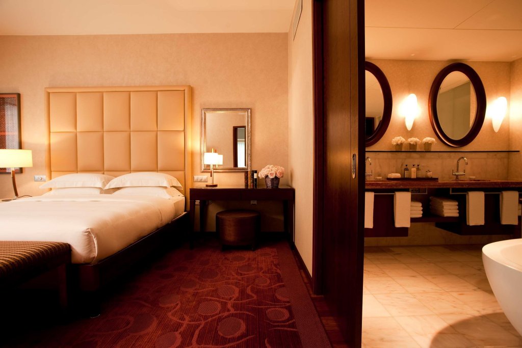 Фото Park Hyatt Zurich