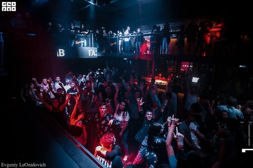 Интернетте телефон порно көру