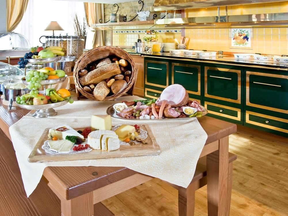 Фото Ibis Styles Zurich City Center