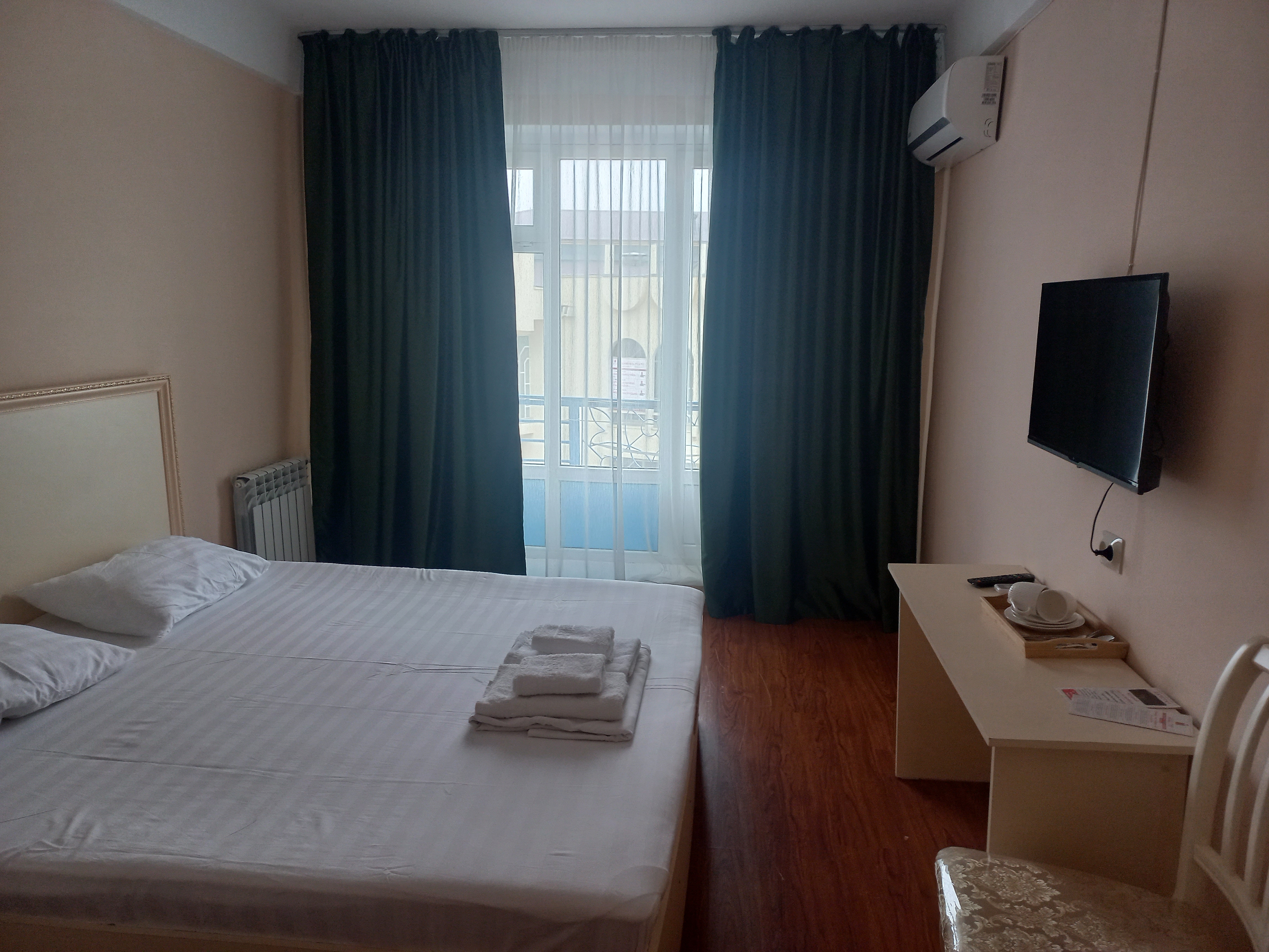 Фото отеля 2