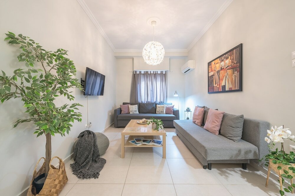 Фото Erythros Boutique Suite by Cloudkeys