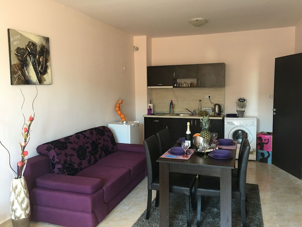 Фото Salt Lake ApartHotel