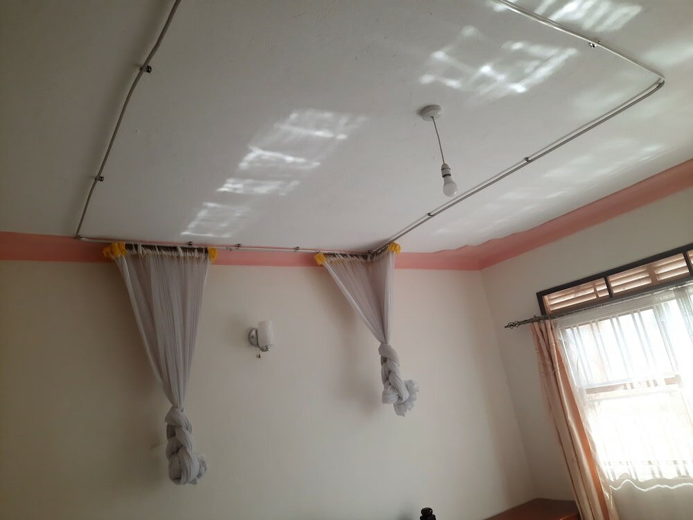 Фото Airport Side Hotel Entebbe