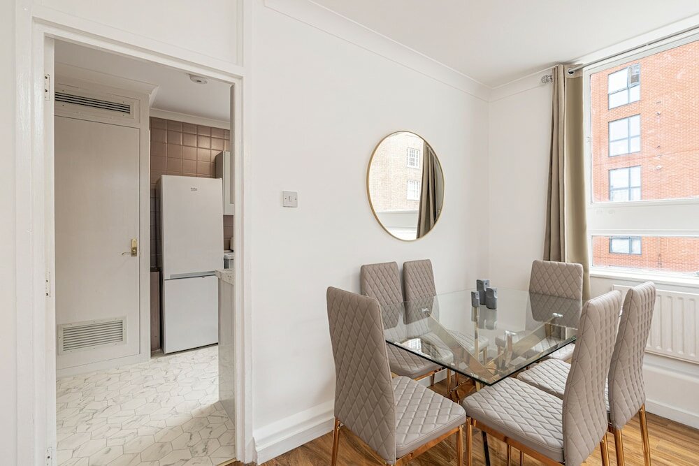 Фото Lovely Apartments in Landward Court