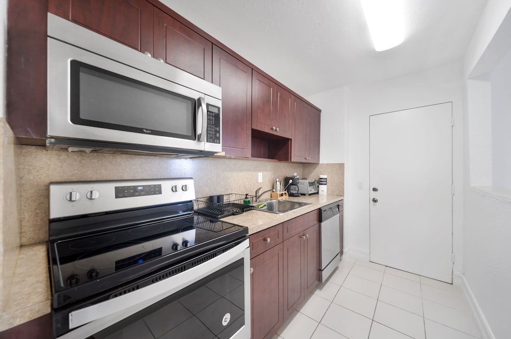 Фото Waterfront One-Bedroom Apt