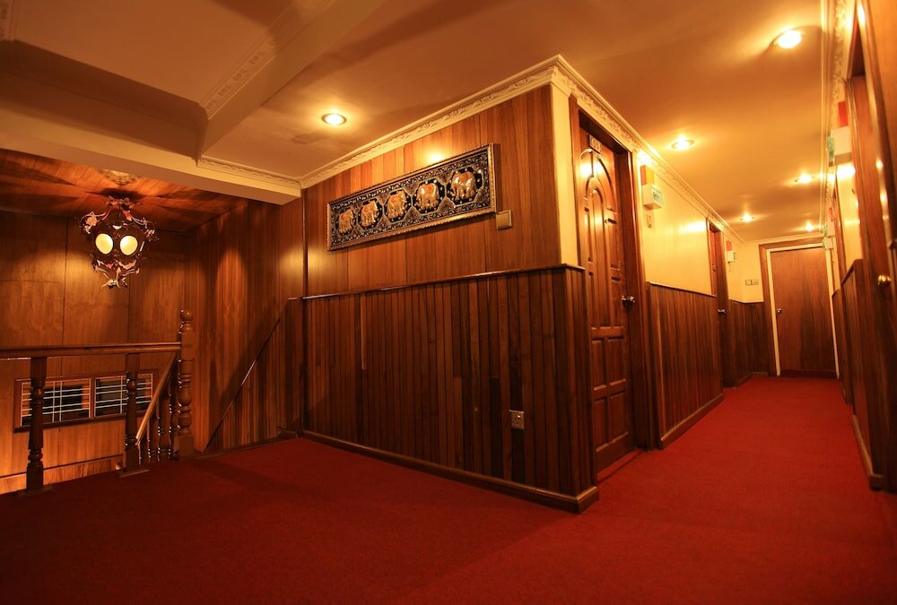 Фото The Hotel Emperor