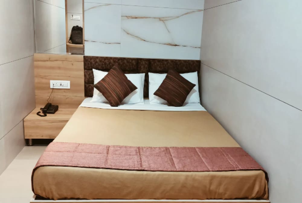 Фото Hotel Prasad Nx