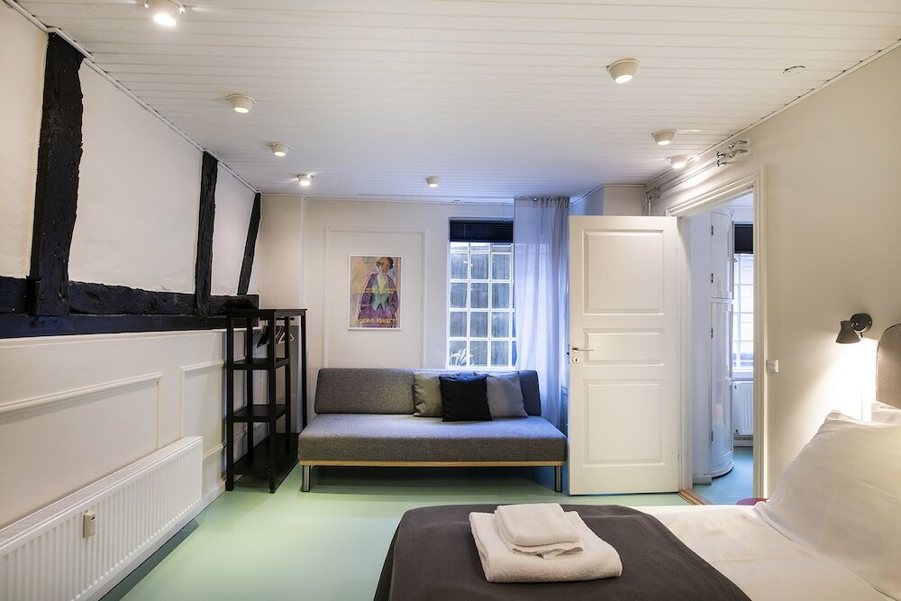 Фото The Townhouse - Into This Place