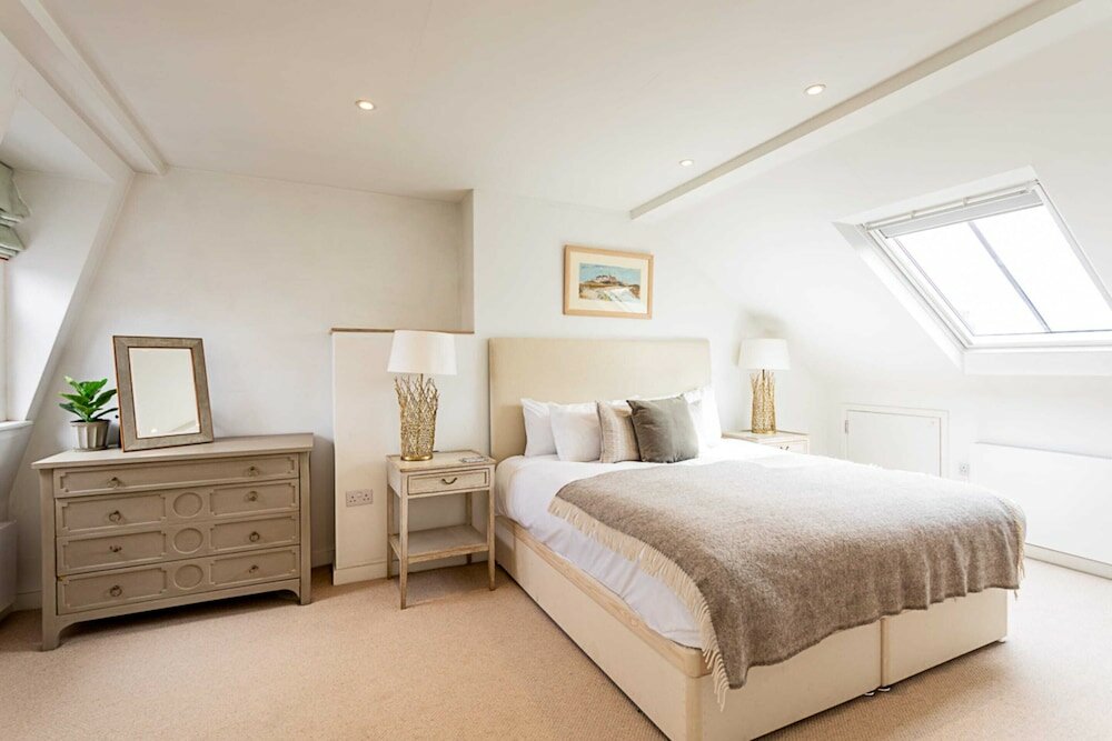 Фото Bright and Spacious Penthouse With Terrace