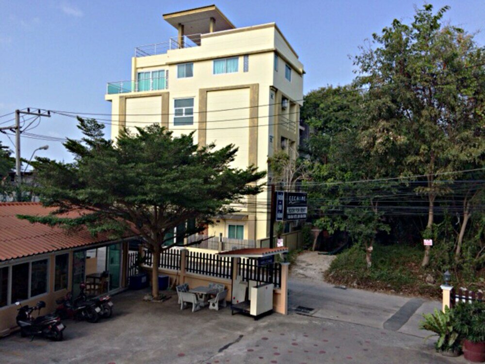 Фото Eec Home North Pattaya - Naklua