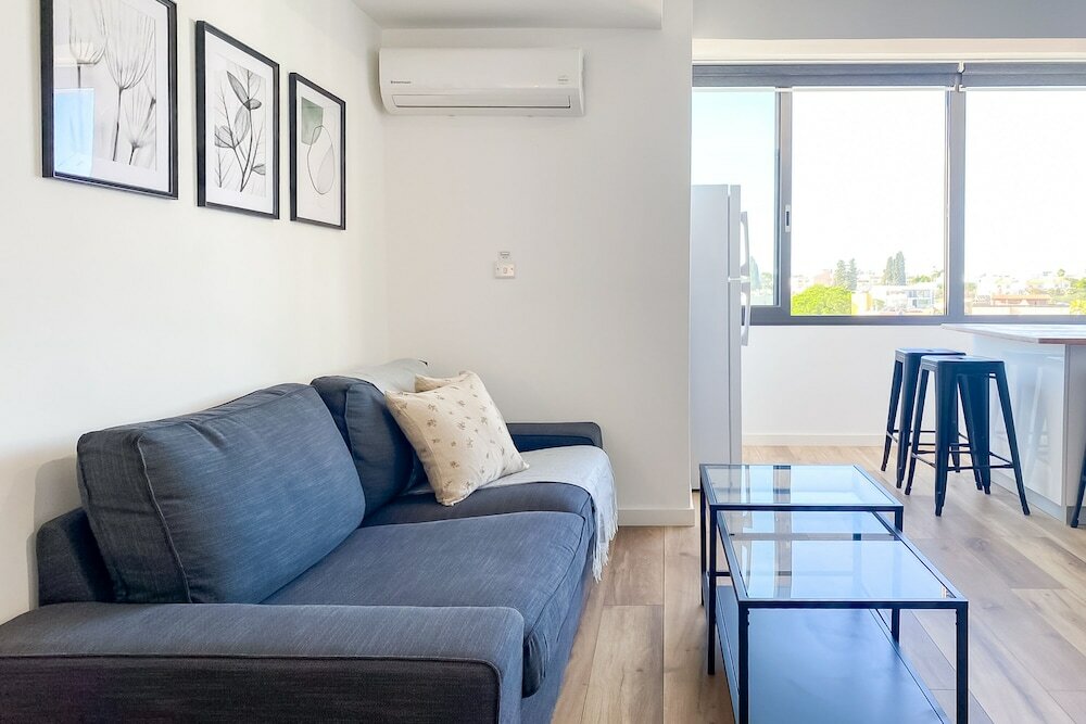 Фото Phaedrus Living: Ourania City Heights Flat