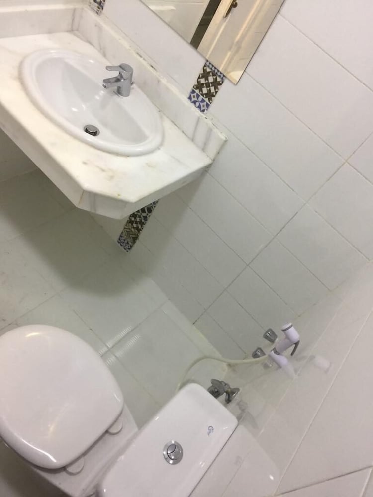 Фото Karnak Hotel