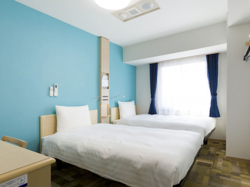 Фото Toyoko Inn Osaka Dome Mae