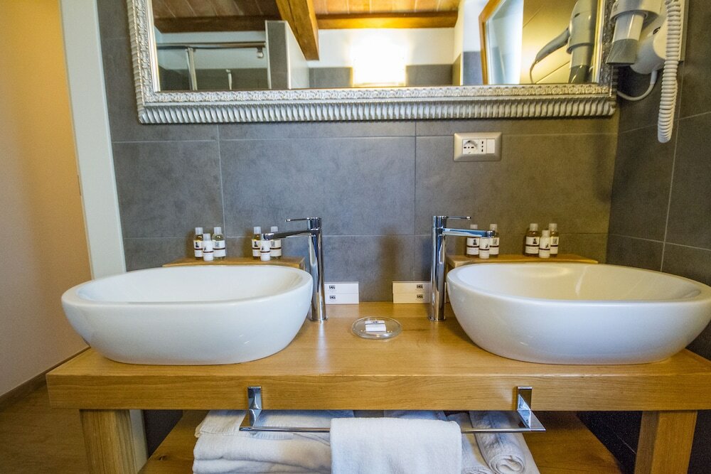 Фото Tenuta Borgo Santa Cecilia