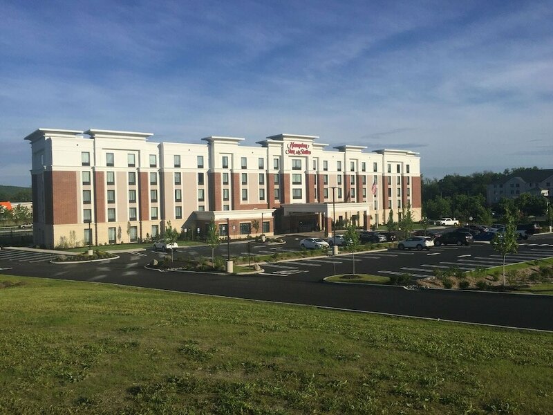 Гостиница Hampton Inn & Suites Newburgh Stewart Airport