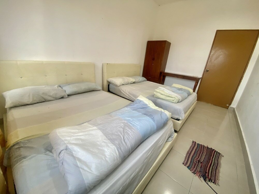 Фото Oyo Home 90382 Chaah Homestay 2