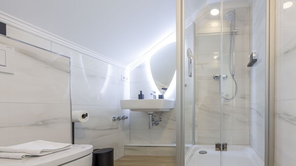 Фото Delphi Hotel & Restaurant