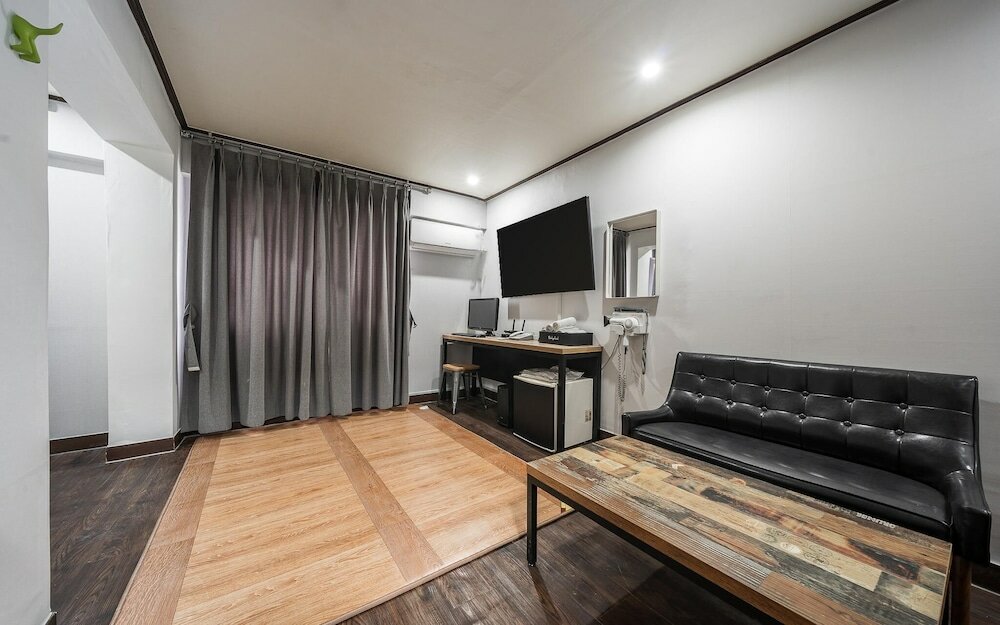 Фото Anyang Donkey Hotel