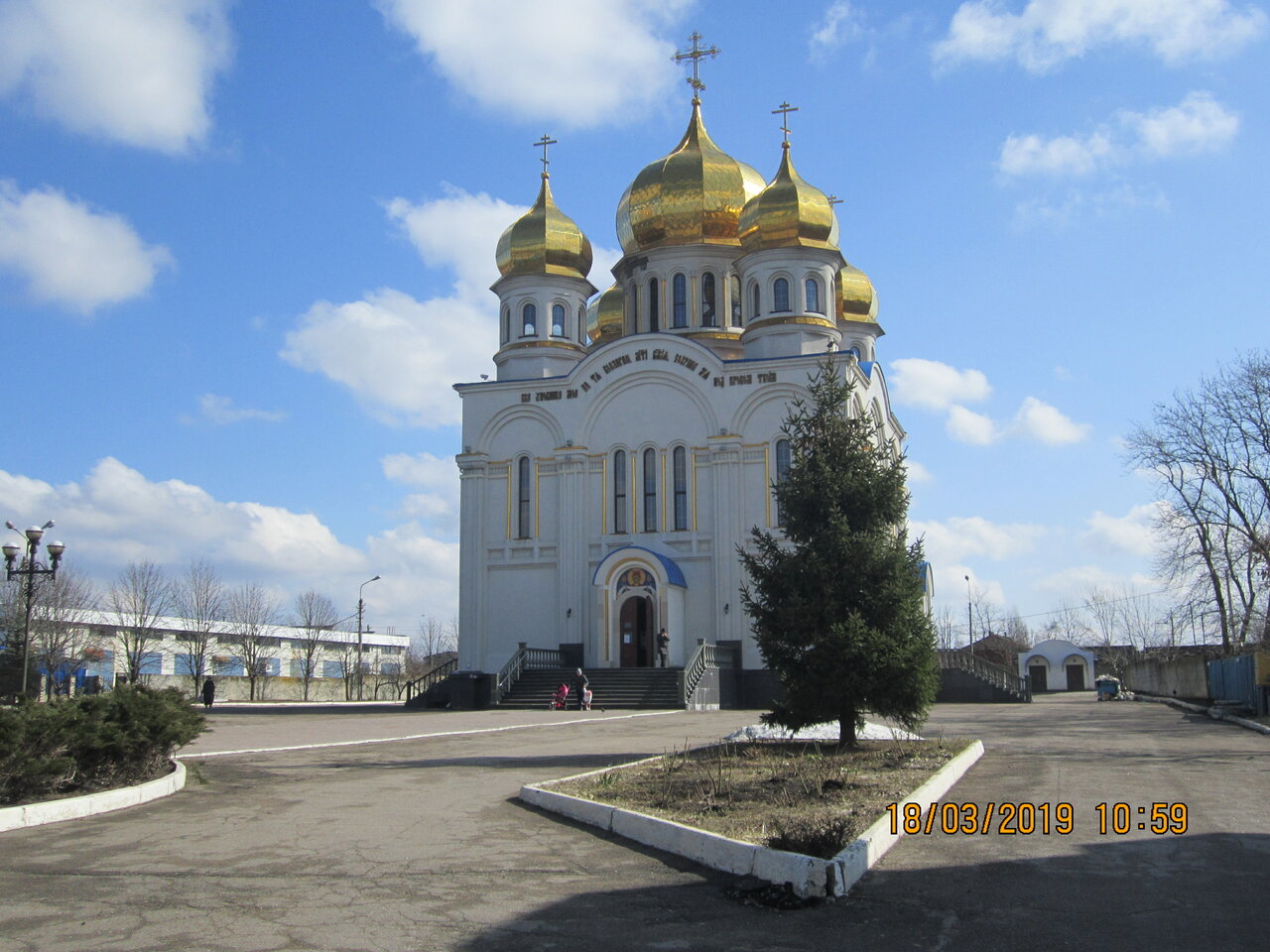 Покровский храм красногвардейский просп 2а донецк фото