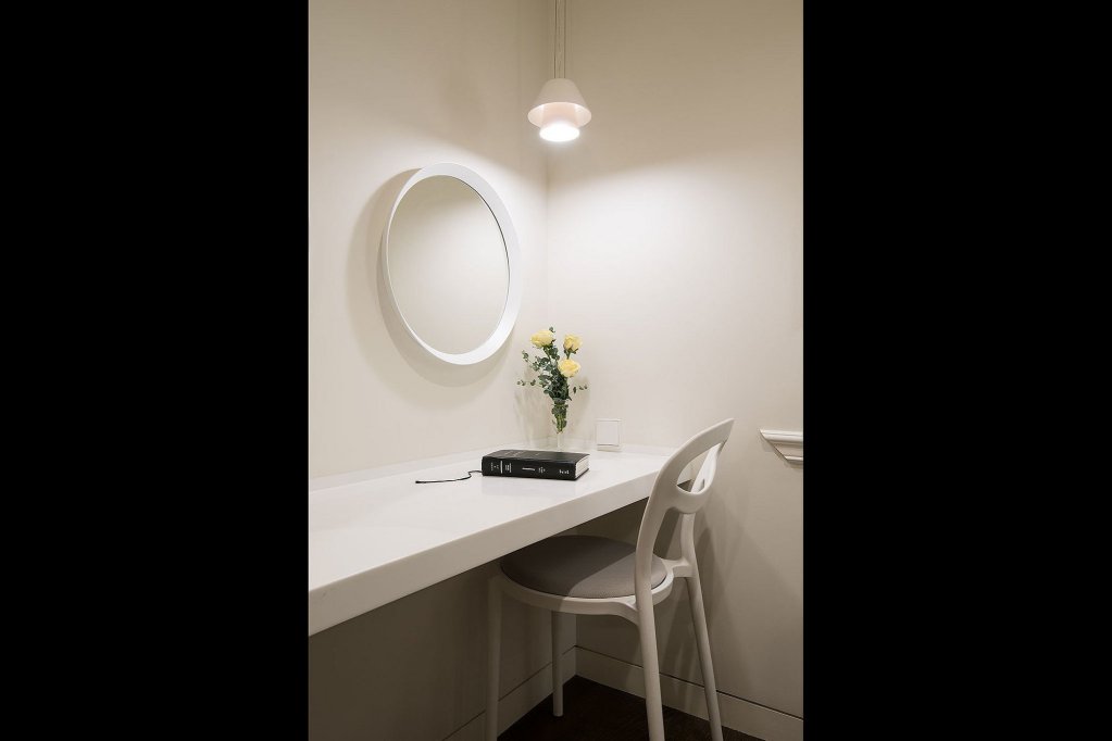 Фото Nineth Hotel