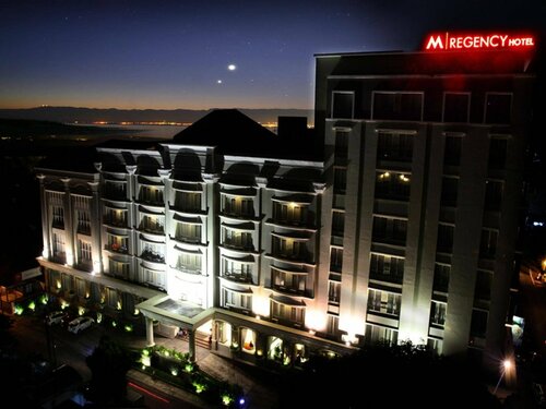 Гостиница M-Regency Hotel Makassar в Макасаре
