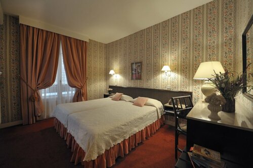 Гостиница Hotel Clement в Париже