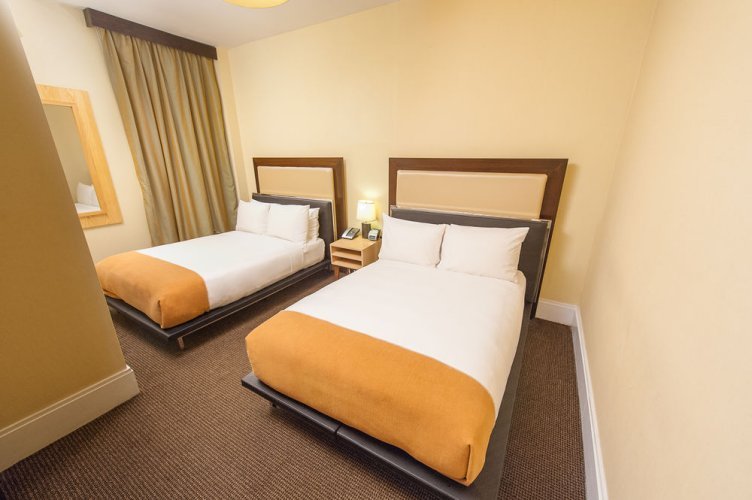 Фото Отель Amsterdam Court