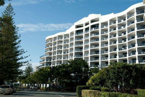 Гостиница Ramada Resort by Wyndham Golden Beach