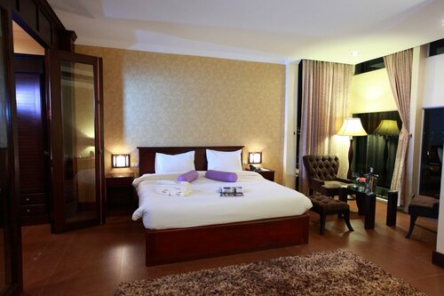 Гостиница Seasons Riverside Hotel в Вьентьяне