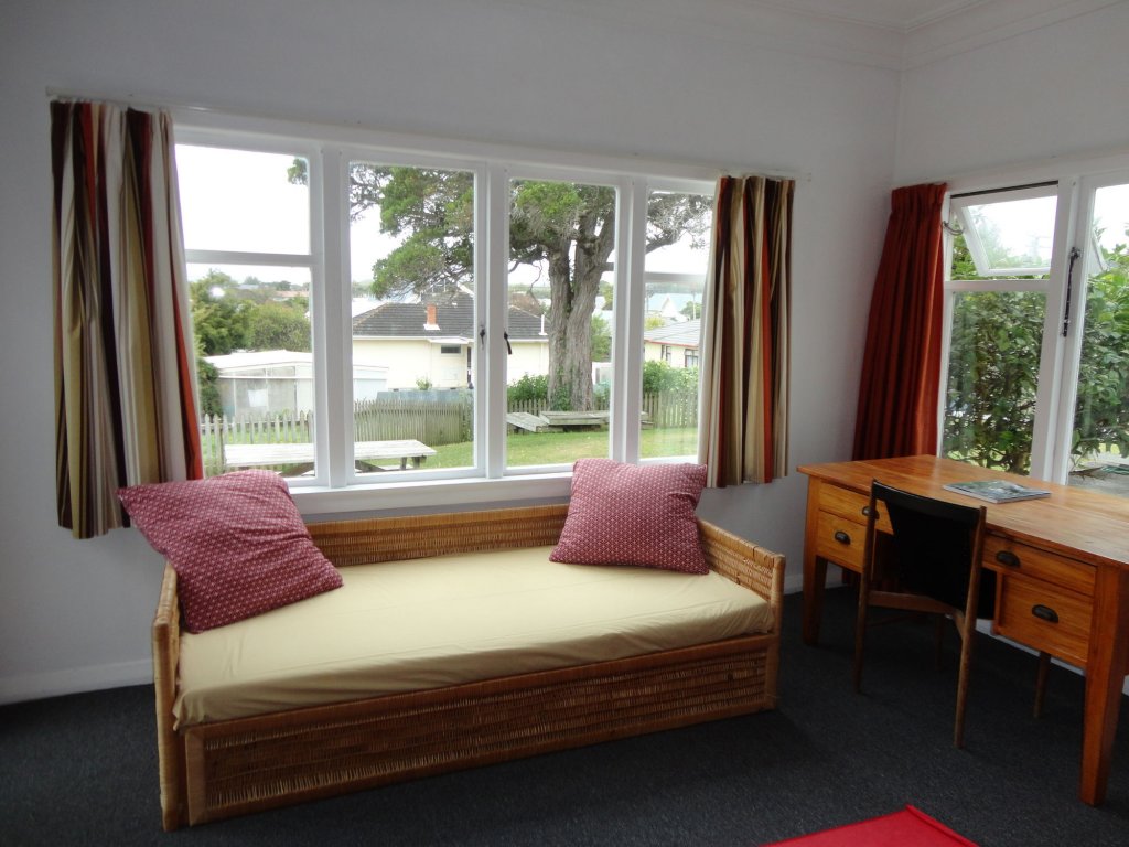 Фото 42b College House - Hostel