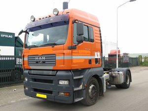Baum Bv Trucks - Truckparts (Eikdonk, 9), car service, auto repair