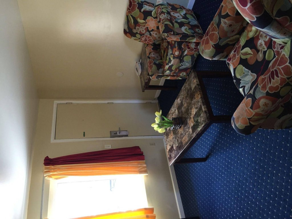 Фото La Hacienda Motel