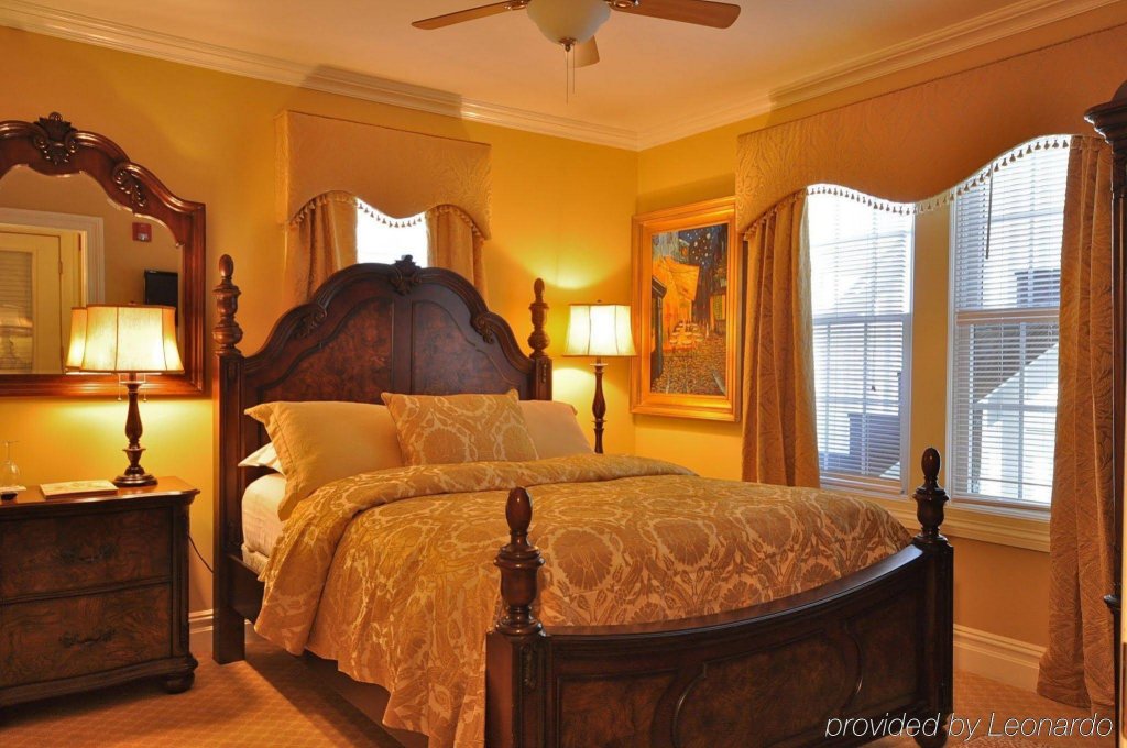 Фото Atlantis Inn Hotel